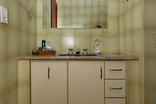 Banheiro Social de casa à venda com 4 quartos, 350m² em Nova Gameleira, Belo Horizonte