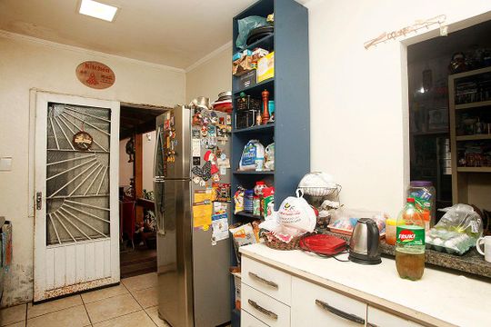 Cozinha de apartamento à venda com 3 quartos, 84m² em Centro Histórico, Porto Alegre