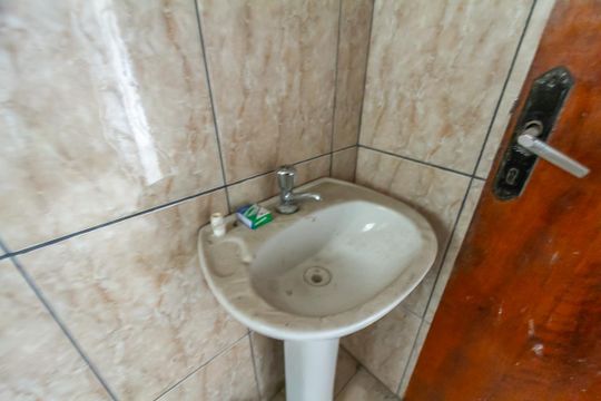 Banheiro Casa 2 de casa à venda com 6 quartos, 145m² em Montanhão, São Bernardo do Campo