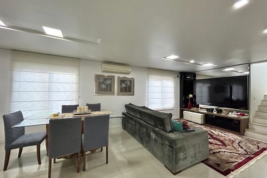 Casa à venda com 3 quartos, 212m² em Ideal, Novo Hamburgo