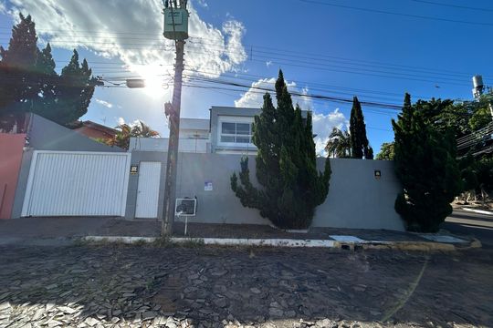 Casa à venda com 3 quartos, 212m² em Ideal, Novo Hamburgo