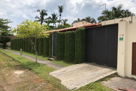 Fachada de casa para alugar com 3 quartos, 240m² em Balneario Praia do Pernambuco, Guarujá
