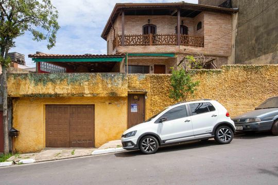 Fachada de casa à venda com 4 quartos, 170m² em Vila Clara, São Paulo