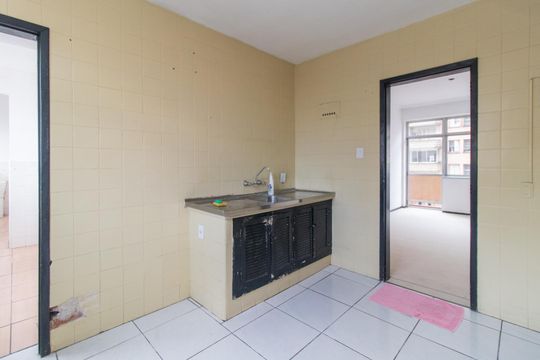 Cozinha e Área de Serviço de apartamento para alugar com 2 quartos, 90m² em Centro Histórico, Porto Alegre