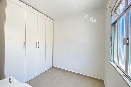 Quarto1 de apartamento para alugar com 2 quartos, 62m² em Del Castilho, Rio de Janeiro