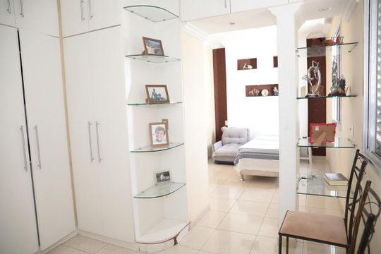 Apartamento para alugar com 3 quartos, 170m² em Itapoã, Belo Horizonte