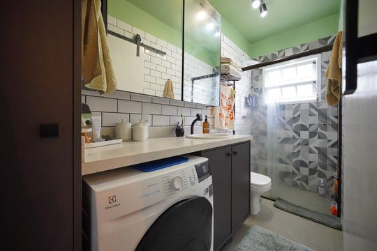 Banheiro de apartamento para alugar com 2 quartos, 55m² em Canasvieiras, Florianópolis
