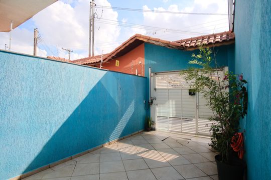 Garagem de casa à venda com 3 quartos, 206m² em Vila Granada, São Paulo