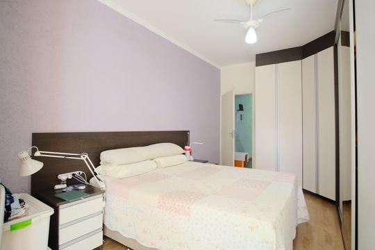 Suíte de casa à venda com 3 quartos, 206m² em Vila Granada, São Paulo