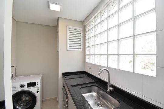 Kitnet/Studio para alugar com 1 quarto, 34m² em Centro, Curitiba
