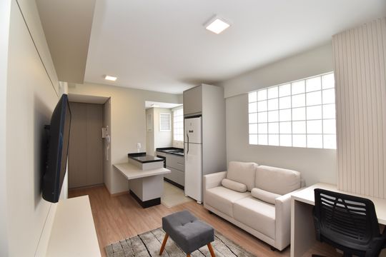 Kitnet/Studio para alugar com 1 quarto, 34m² em Centro, Curitiba