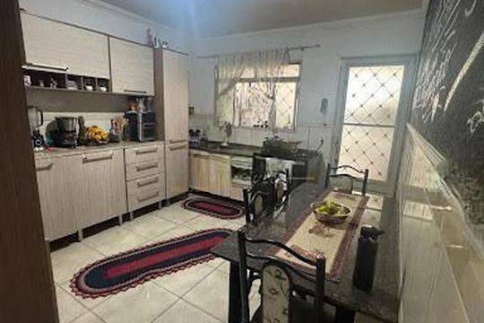 Casa à venda com 3 quartos, 90m² em São Pedro, Osasco
