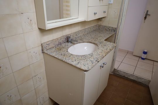 Casa à venda com 3 quartos, 175m² em Jardim Tupã, São Paulo