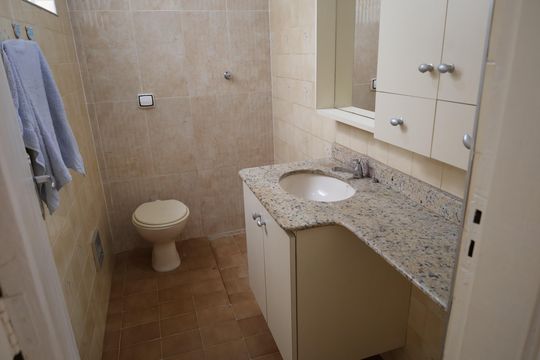Casa à venda com 3 quartos, 175m² em Jardim Tupã, São Paulo