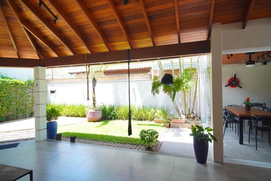 Sala de Estar 2 - Vista de casa de condomínio à venda com 3 quartos, 360m² em Sarandi, Porto Alegre