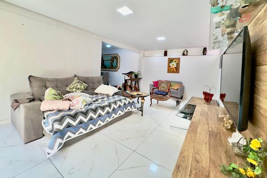 Apartamento à venda com 3 quartos, 214m² em Manacás, Belo Horizonte