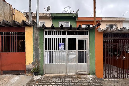 Fachada de casa para alugar com 2 quartos, 130m² em Vila Santa Luzia, São Bernardo do Campo