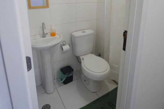 Banheiro de apartamento à venda com 2 quartos, 35m² em Colônia (zona Leste), São Paulo