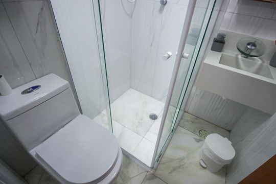 Banheiro de apartamento à venda com 2 quartos, 49m² em Super Quadra Morumbi, São Paulo
