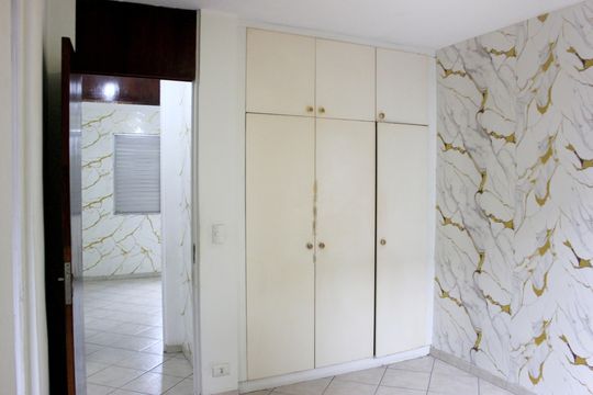Suíte  de apartamento à venda com 2 quartos, 70m² em Vila Hulda, Guarulhos