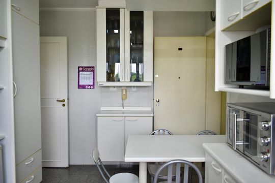 Cozinha de apartamento à venda com 4 quartos, 140m² em Vila Monte Alegre, São Paulo
