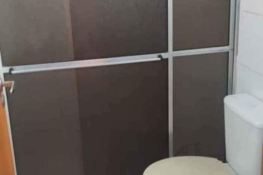 Banheiro de apartamento à venda com 2 quartos, 49m² em Rio Branco, Canoas