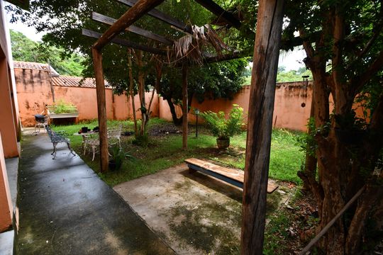 Jardim de casa à venda com 5 quartos, 268m² em Cidade Universitária, Campinas