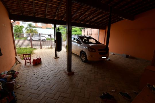 Garagem de casa à venda com 5 quartos, 268m² em Cidade Universitária, Campinas