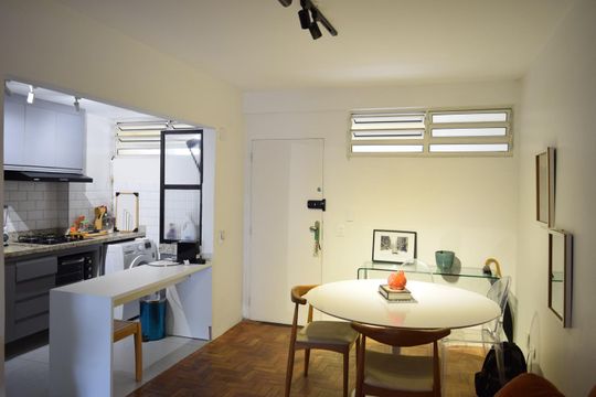 Sala de apartamento à venda com 2 quartos, 50m² em Jardim Paulista, São Paulo