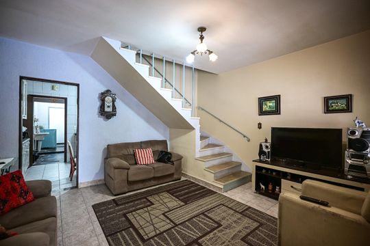 Casa à venda com 2 quartos, 100m² em Chácara Agrindus, Taboão da Serra