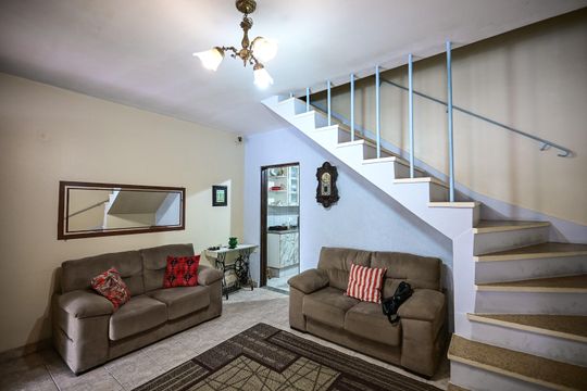 Sala de casa à venda com 2 quartos, 100m² em Chácara Agrindus, Taboão da Serra