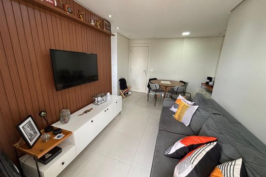 Sala de apartamento à venda com 2 quartos, 63m² em Vila Sonia, São Paulo