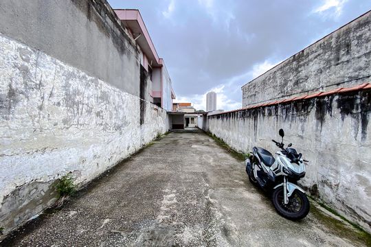 Área externa de casa à venda com 2 quartos, 260m² em Vila Canero, São Paulo