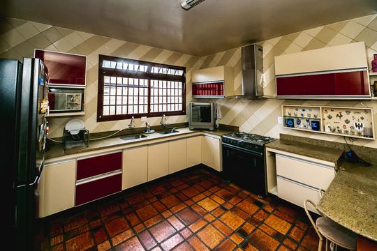 Casa à venda com 5 quartos, 1000m² em Bandeirantes (pampulha), Belo Horizonte