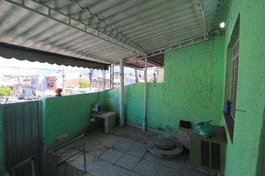 Varanda de casa para alugar com 2 quartos, 872m² em Olinda, Nilópolis