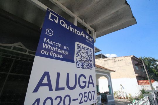 Placa de casa para alugar com 2 quartos, 872m² em Olinda, Nilópolis