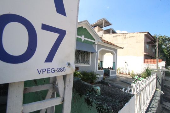 Placa de casa para alugar com 2 quartos, 872m² em Olinda, Nilópolis