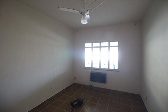 Quarto 1 de casa para alugar com 2 quartos, 872m² em Olinda, Nilópolis