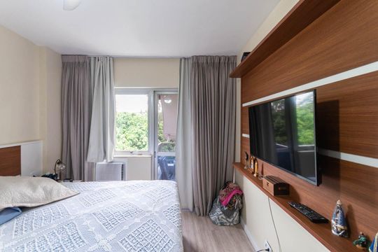 Suíte de apartamento à venda com 3 quartos, 93m² em Tijuca, Rio de Janeiro