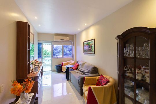 Sala de apartamento à venda com 3 quartos, 93m² em Tijuca, Rio de Janeiro
