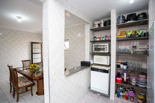 Cozinha Casa 1 de casa para alugar com 5 quartos, 250m² em Jardim das Laranjeiras (zona Sul), Diadema