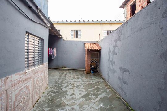 Área de Serviço Casa 2 de casa para alugar com 5 quartos, 250m² em Jardim das Laranjeiras (zona Sul), Diadema