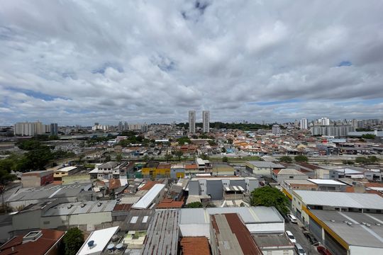 Vista Quarto 1 de apartamento para alugar com 2 quartos, 44m² em Jardim Maringa, São Paulo