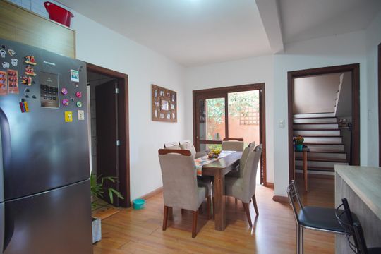 Cozinha de casa à venda com 3 quartos, 200m² em Cristo Rei, São Leopoldo