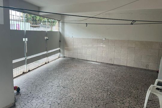 Garagem de casa à venda com 3 quartos, 115m² em Ipiranga, São Paulo