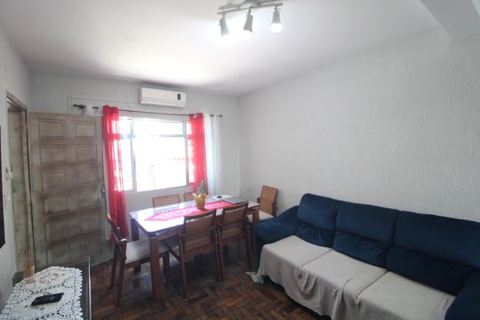 Sala de casa à venda com 3 quartos, 165m² em Jardim das Flores, São Paulo