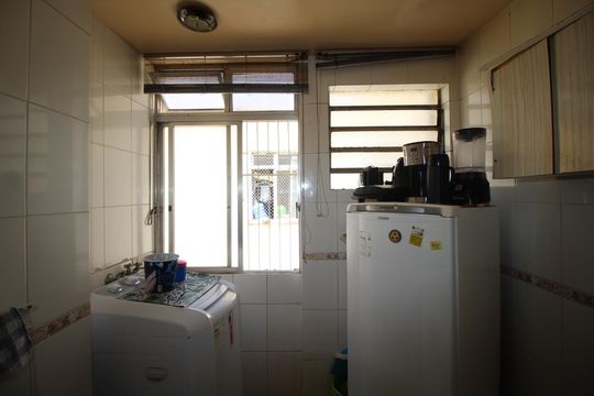 Cozinha de apartamento à venda com 3 quartos, 74m² em Passo D’areia, Porto Alegre