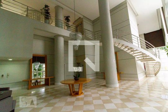 Hall de entrada de apartamento à venda com 4 quartos, 151m² em Vila Mariana, São Paulo