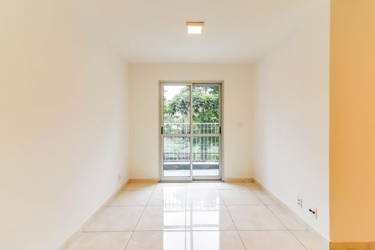 Apartamento para alugar com 3 quartos, 70m² em Jardim Luísa, São Paulo