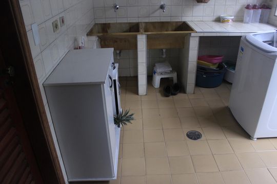 Área de serviço de casa à venda com 4 quartos, 240m² em Vila Galvão, Guarulhos